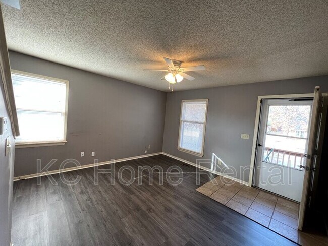 Foto del edificio - 443 Lee Dr