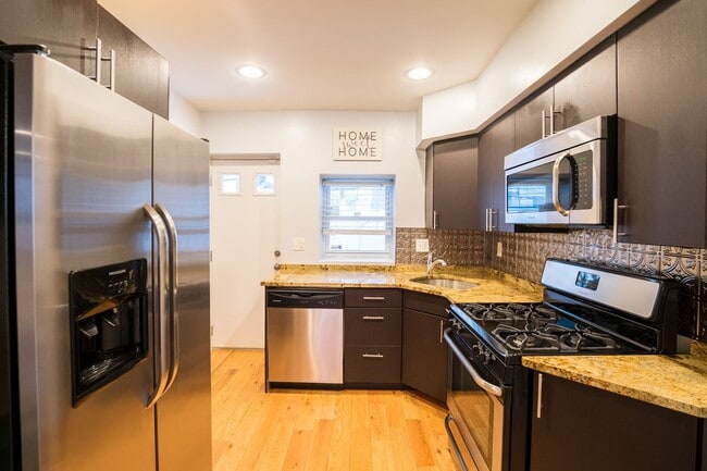 Contemporary Three Bedroom Home in Point Breeze - Contemporary Three Bedroom Home in Point Breeze