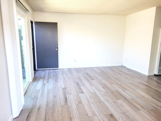 Foto del edificio - 16661 Blanton Ln