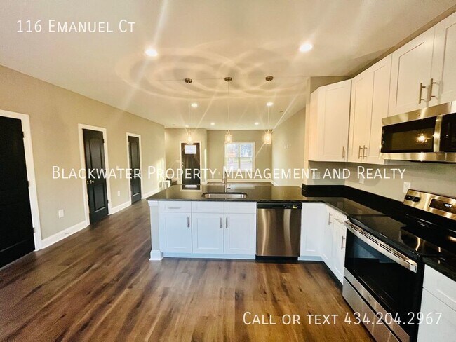 Foto del edificio - 3 Bedroom Townhome in Blue Ridge Commons!
