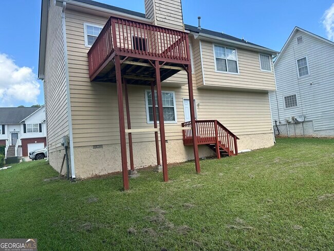 Foto del edificio - 1266 Crestridge Ln