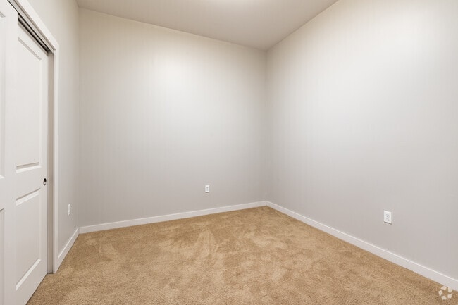 1BR, 1BA - 755SF - Bedroom - Farwell Building