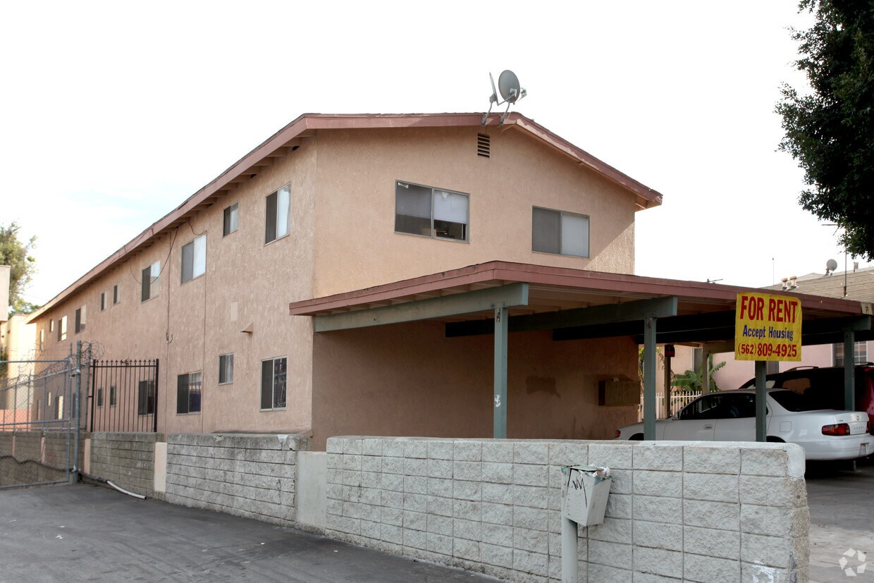 Foto principal - 838 Cherry Ave