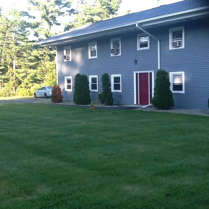 Tastefully maintained building Main entrance - 2 Maloney St