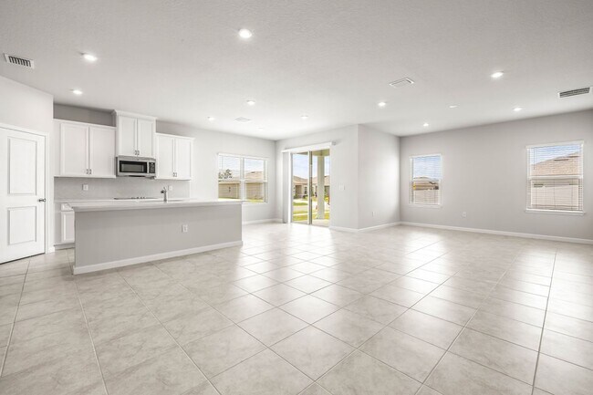 Building Photo - 35572 Quartz Lk Dr