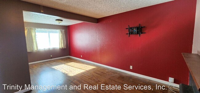 Building Photo - 3 br, 2 bath House - 357 Mini Drive