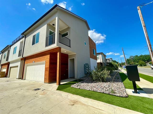 Building Photo - 7320 Amour Vallon Pl