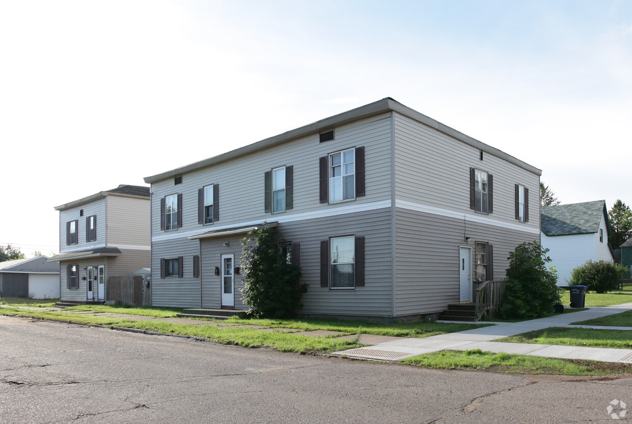 Building Photo - 718-724 N 6th St