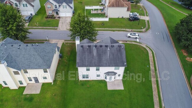 Building Photo - 45 Timberlake Terrace