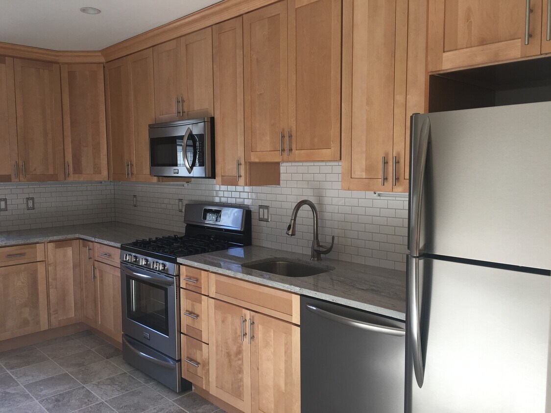 4331 Martha Ave, The Bronx, NY 10470 House Rental in The Bronx, NY