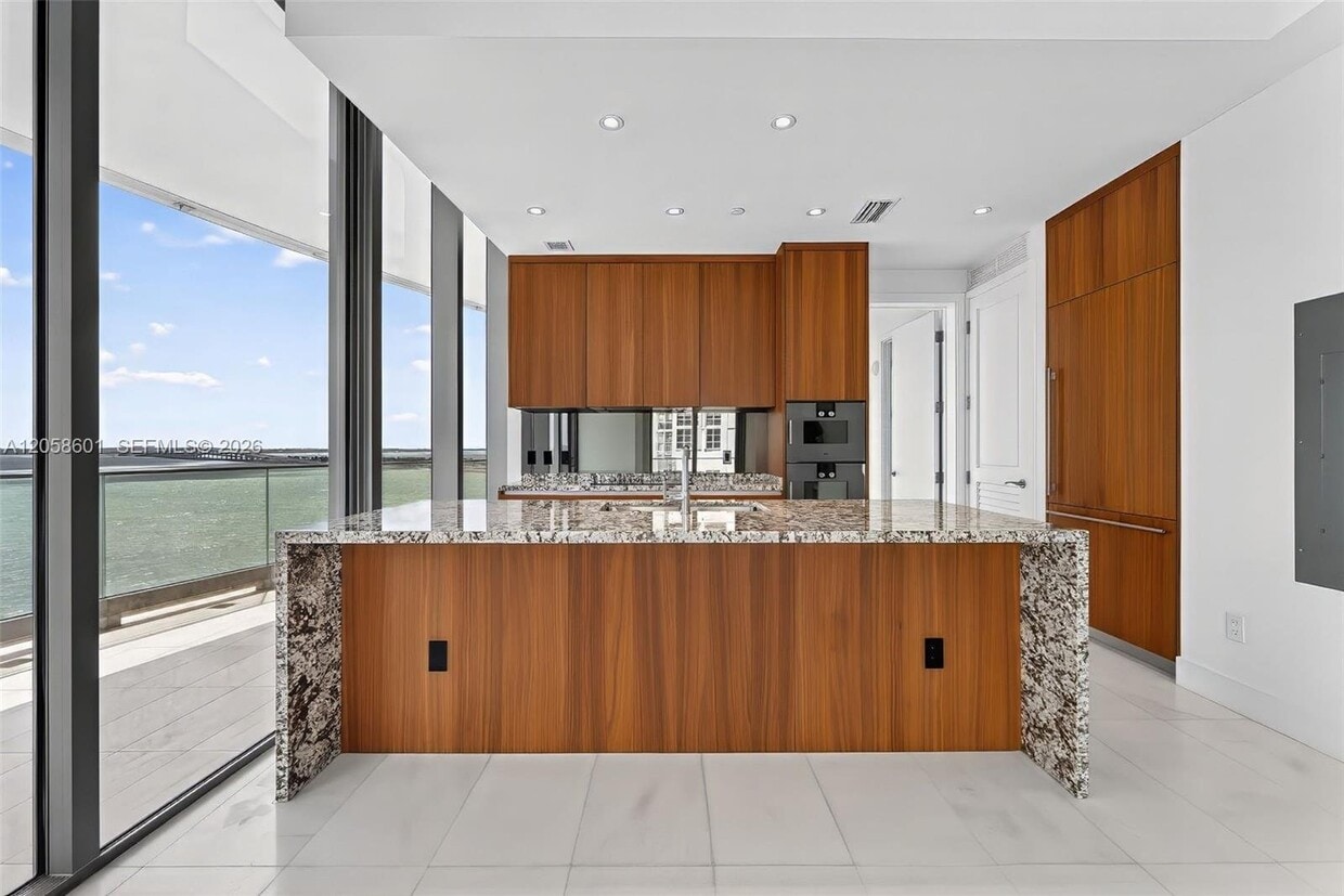 Photo - 175 SE 25th Rd (Miami, FL)