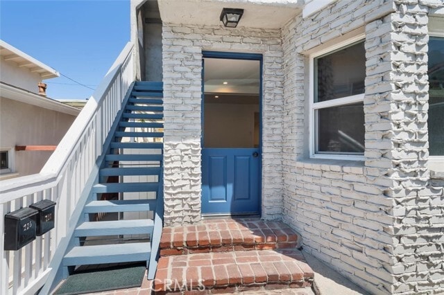 Building Photo - 225 42nd St