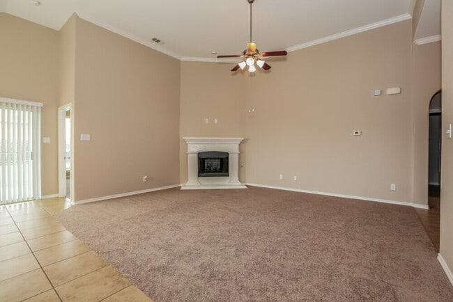Building Photo - 6137 Kristen Dr