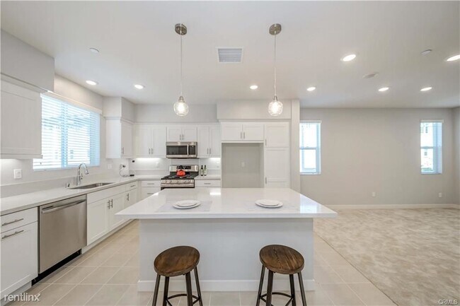 Foto del edificio - 3 br, 2.5 bath Townhome - 8102 Cooper Ln