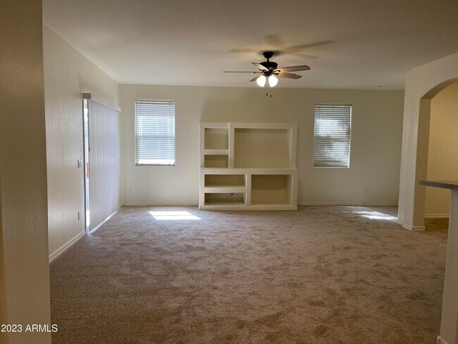 Building Photo - 12615 W Campina Dr