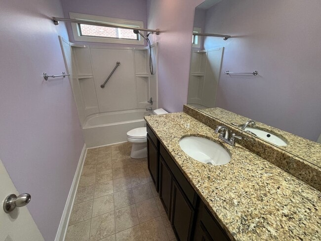 Foto del edificio - Fabulous 1 level home coming soon in July!!