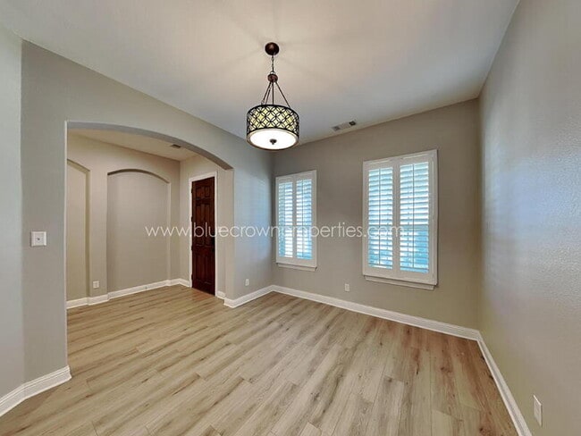 Building Photo - 12600 Saratoga Springs Cir