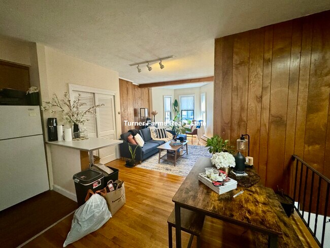 Building Photo - 8 Wigglesworth St