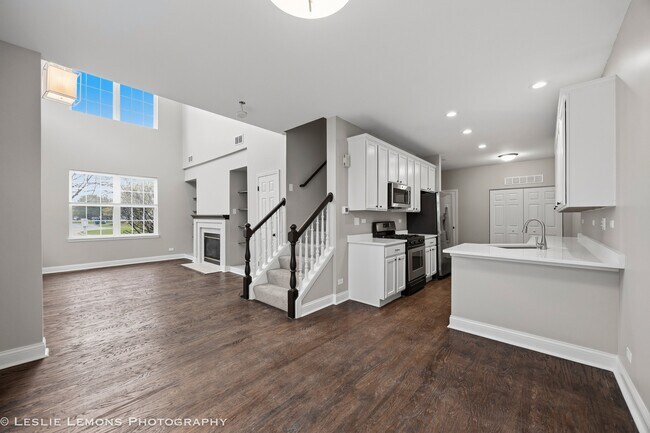 Foto del edificio - 2233 Hillsboro Ct