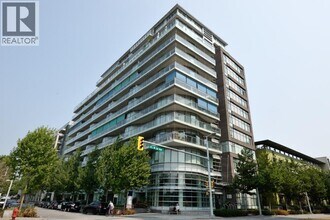 Building Photo - 181 W 1st Ave
