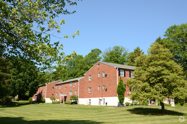 Building Photo - Springwood Apartments