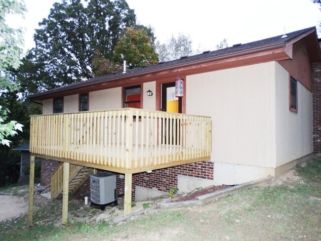 Building Photo - 2317 Independence Ct