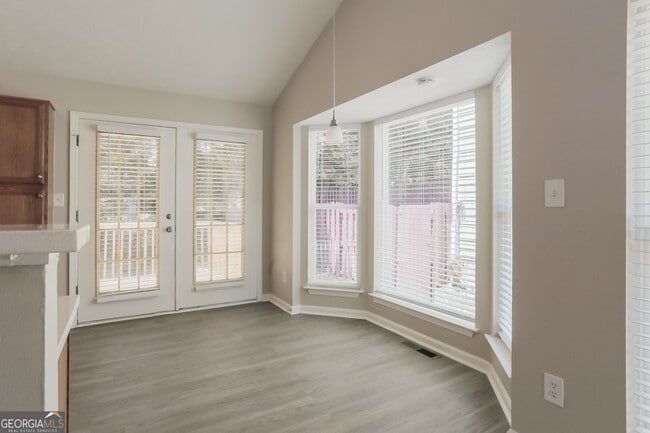 Foto del edificio - 2983 Rapids Dr