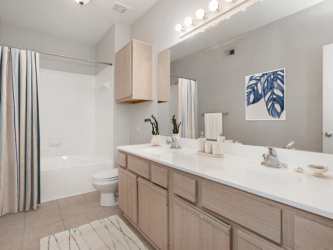 Modern Bathroom - Longridge Apartments