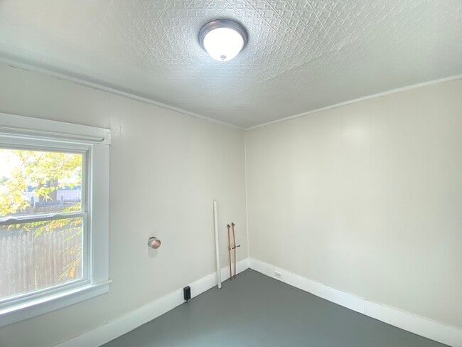 Foto del edificio - 348 Portland St