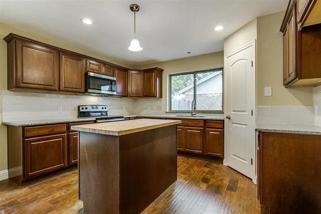Building Photo - 313 Mountainview Dr