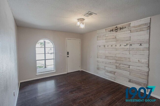 Foto del edificio - 1041 SW 2nd St