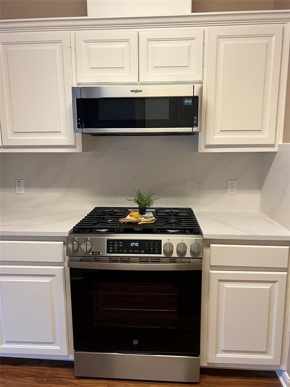 Foto del edificio - 6709 Fort Davis Cove