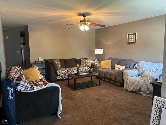 Building Photo - 301 Brookside Pl