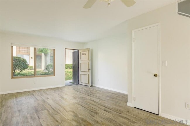 Building Photo - 6656 Bell Bluff Ave