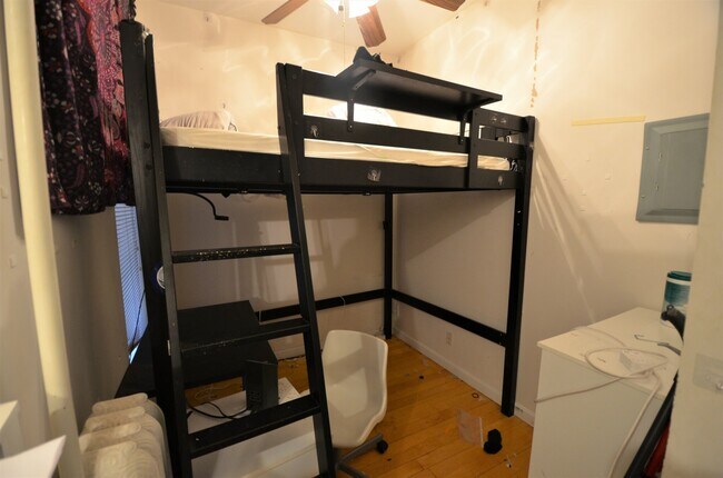 Foto del edificio - 70 Westland Ave