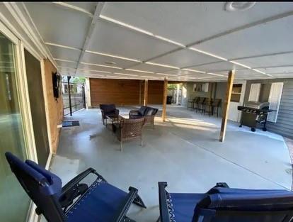 Foto del edificio - 8511 Wynlea St