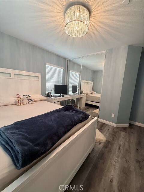 Foto del edificio - 16360 River Glen Ln