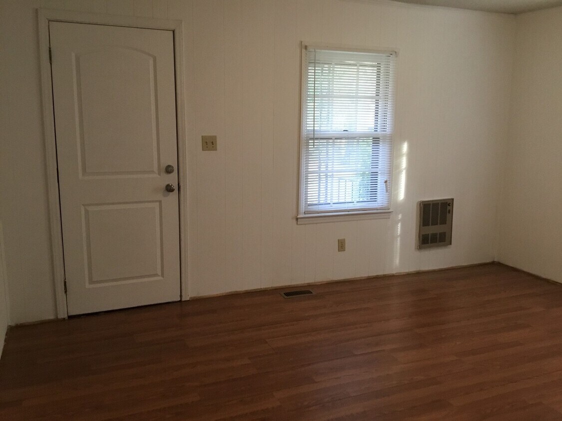 Primary Photo - Charming 2-Bedroom Home with Spacious Livi...