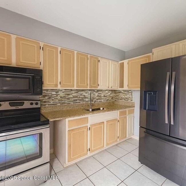 Building Photo - SINGLE FAMILY HOME FOR RENT!