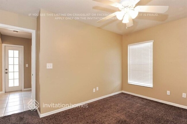 Building Photo - 407 Sand Ridge Dr