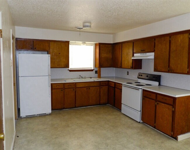 Foto del edificio - 6409 NW Cherry Ave