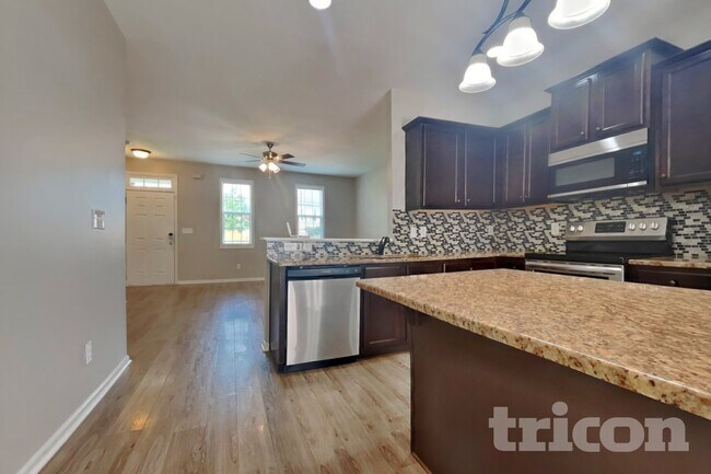 Foto del edificio - 70 Dropseed Ln