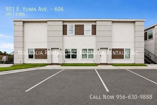 Building Photo - 901 E Yuma Ave