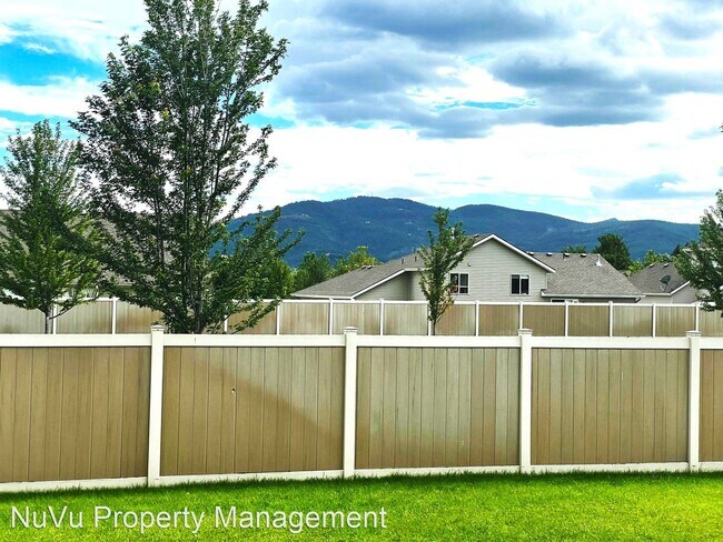 Foto del edificio - 3 br, 2.5 bath House - 2234 E. Warbler Lane