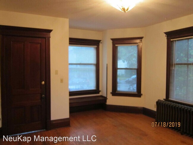 Building Photo - 2443 N Pierce St