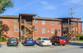Building Photo - 523 E Smith Ave