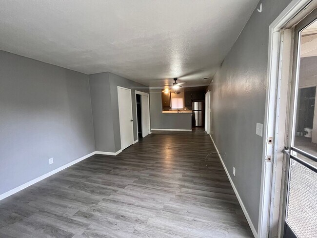 Foto del edificio - Stunning Updated 2BR/2BA Home in South Davis – Move-In Ready!
