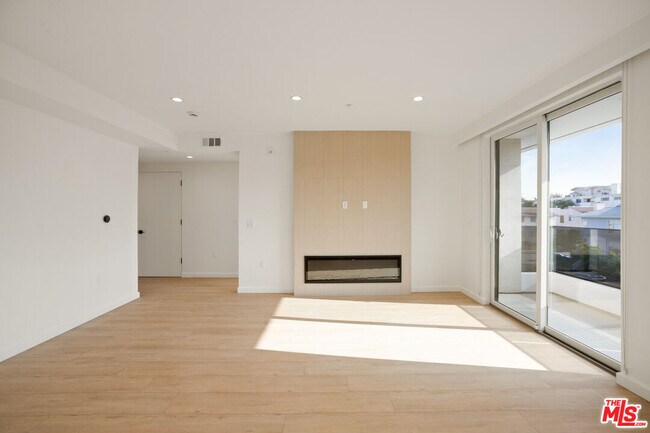 Foto del edificio - 1414 S Beverly Dr