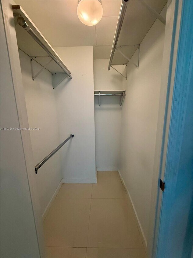Foto principal - 60 SW 13th St