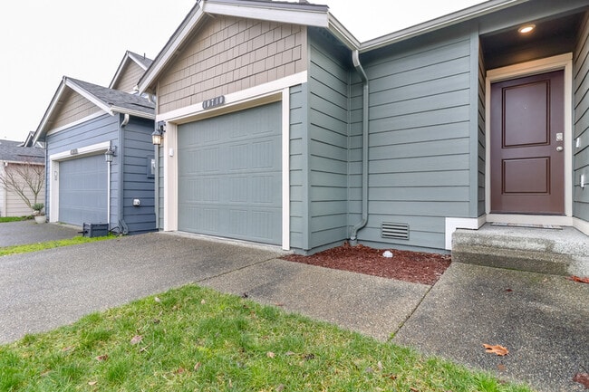 Building Photo - 10710 185th St E